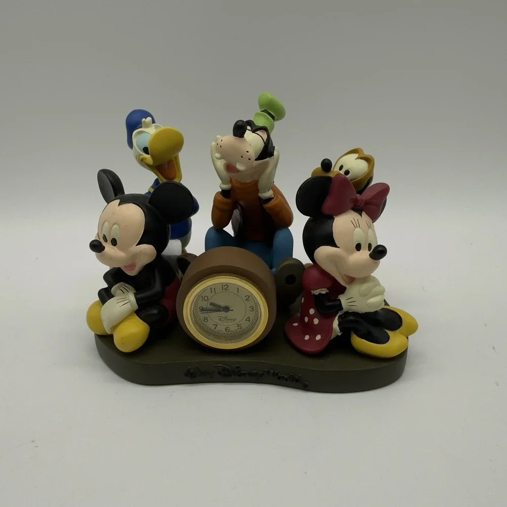 Walt Disney World Parks Clock Quartz Mickey Mouse & Gang LTD Edition Mantel 5x4‎